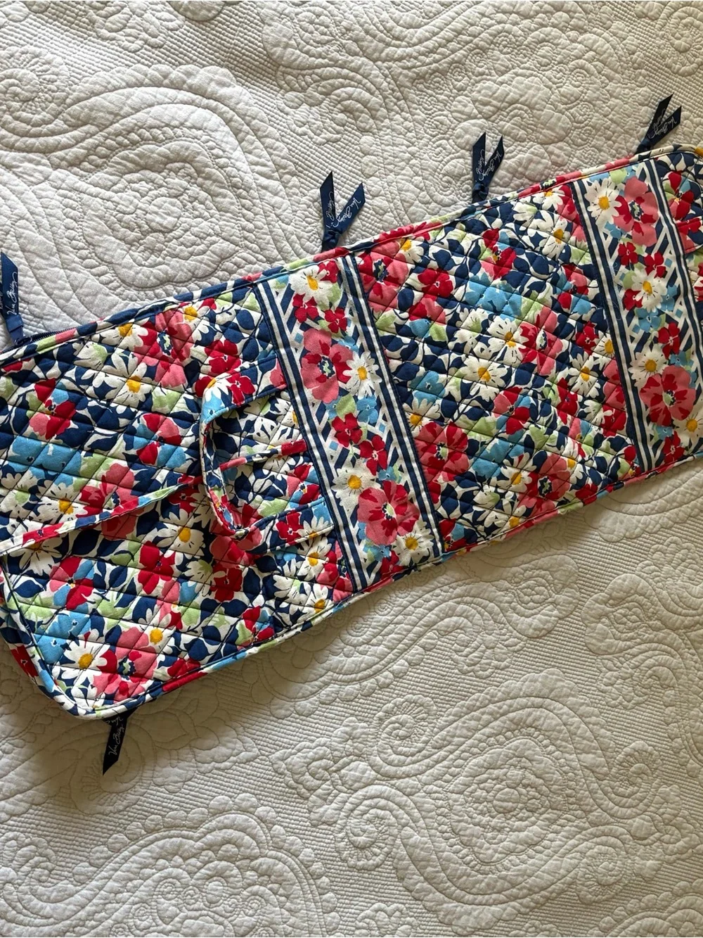 Vera Bradley Summer Cottage Hanging Travel Organizer Cosmetic Bag